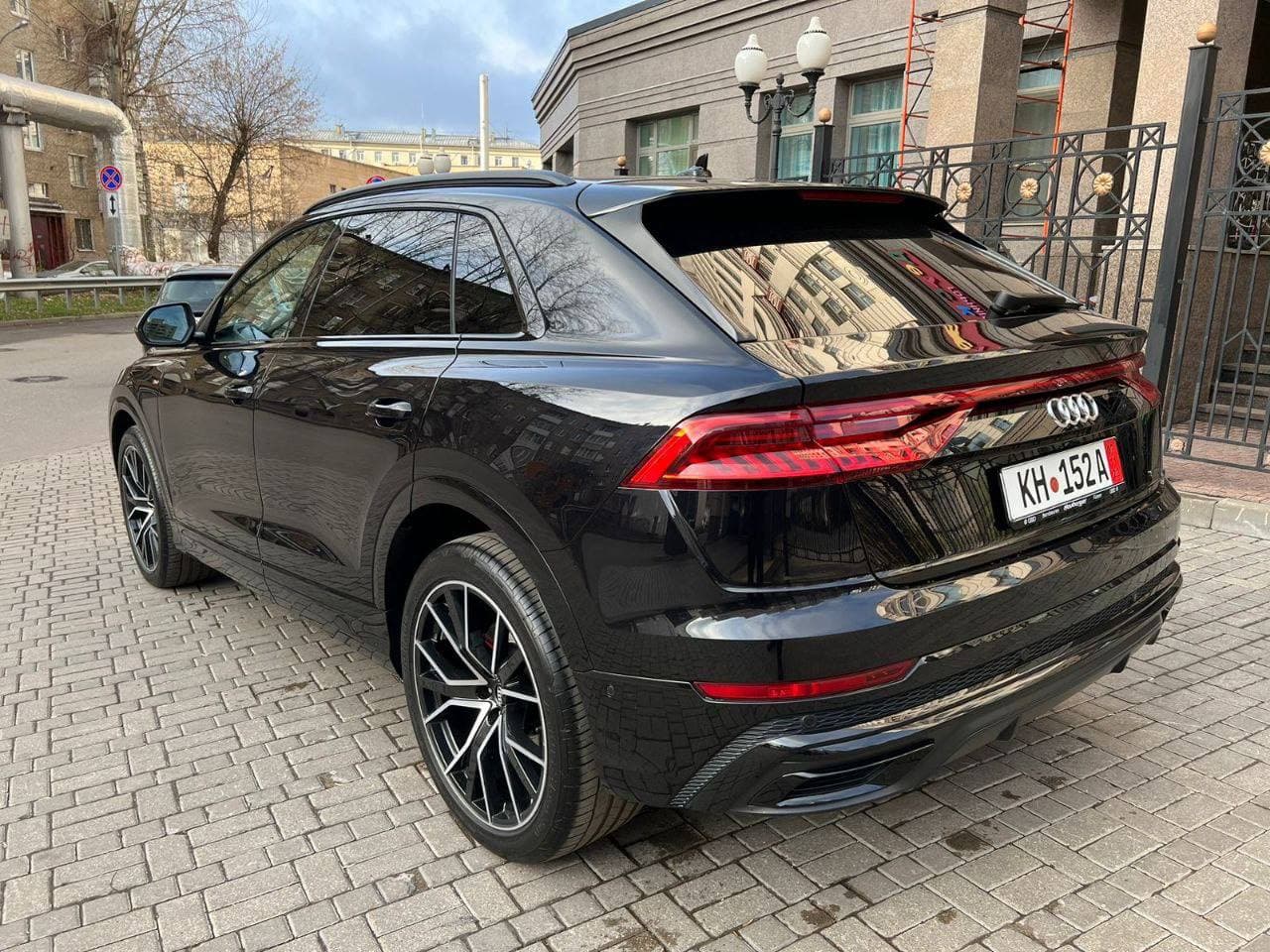 Audi Q8 S-line 50 TDI фото 4