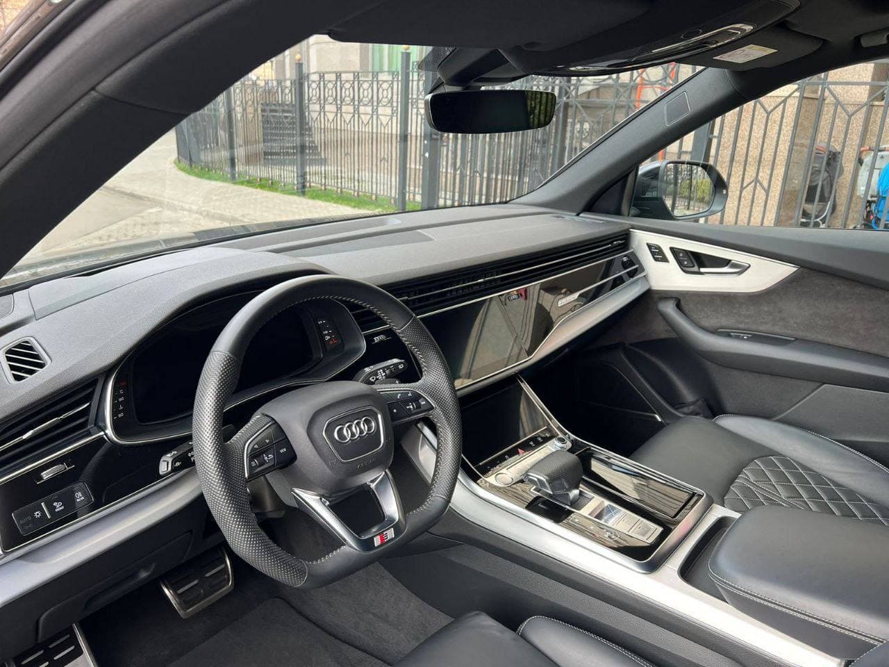 Audi Q8 S-line 50 TDI фото 6