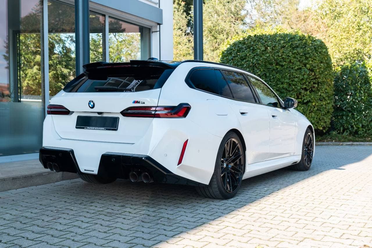 BMW M5 G90 Touring 2025 фото 5