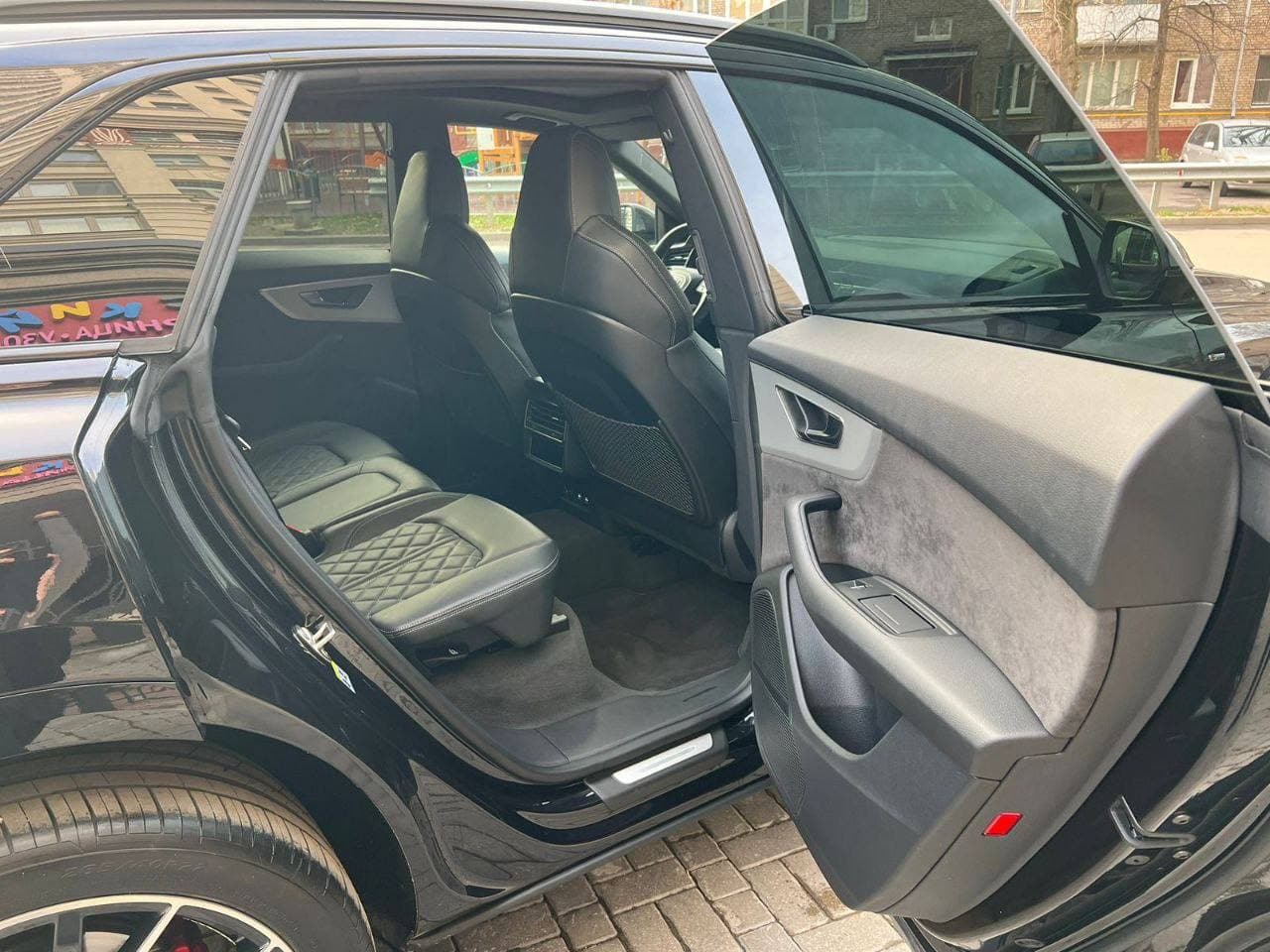 Audi Q8 S-line 50 TDI фото 8