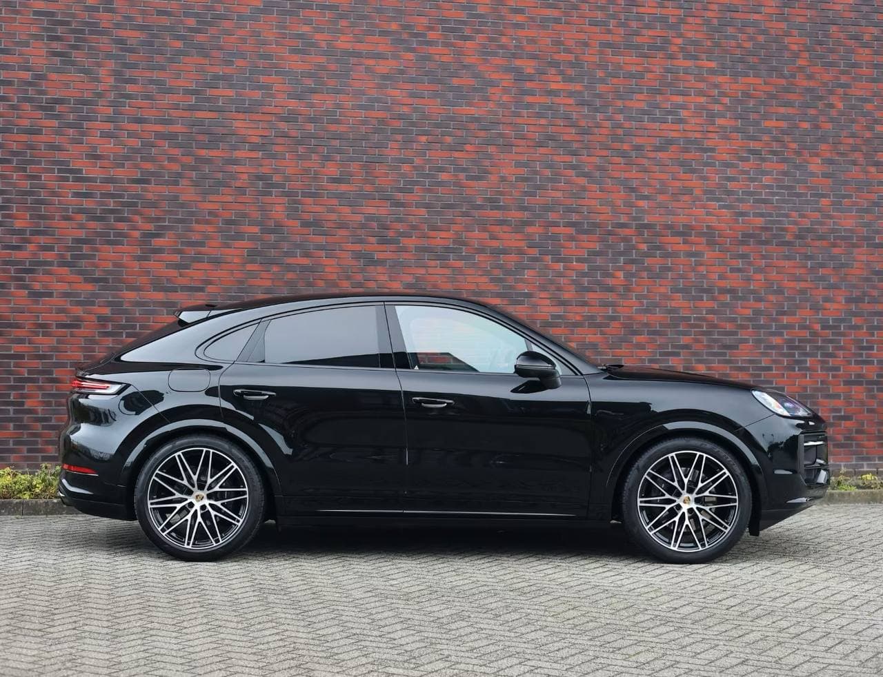 Porsche Cayenne 2024 фото 6